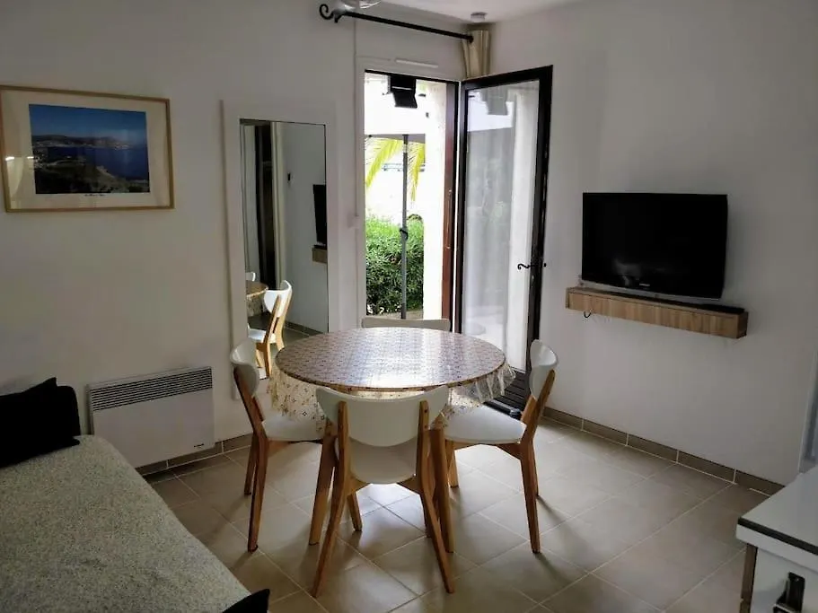 St Raphael 37M2, Piscine, Wifi, Commerces Mer 5Mn A Pieds Saint-Raphael  0*, Saint-Raphael (Var)